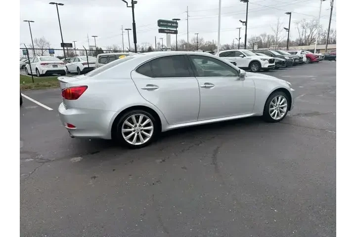 $13980 : Lexus IS 250 2010 AWD 4dr Se image 6