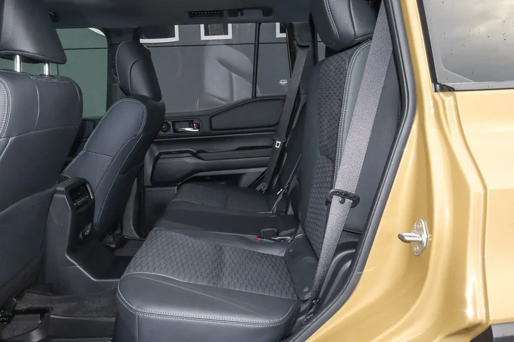 $79988 : 2024 Land Cruiser image 9