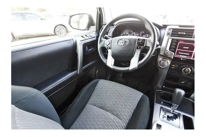 $30700 : Toyota 4Runner 2023 4x2 SR5 image 7