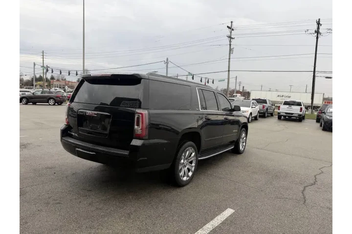 $13850 : 2019 GMC Yukon XL SLT Standar image 8