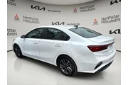 $17490 : Kia Forte 2024 LX 4dr Sedan thumbnail