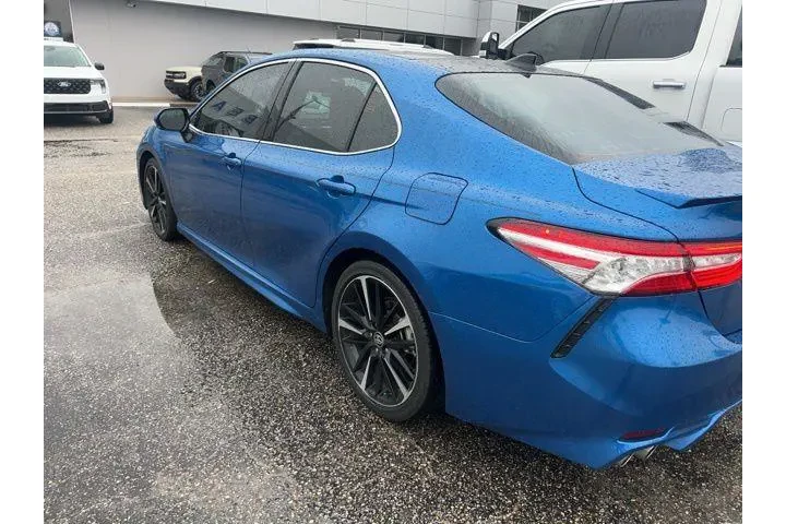$27732 : Toyota Camry 2020 XSE V6 4dr image 5