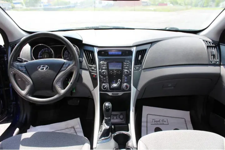 2011 Sonata GLS image 8