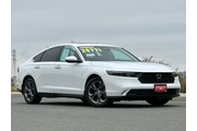 $28771 : Honda Accord 2023 EX 4dr Sed thumbnail