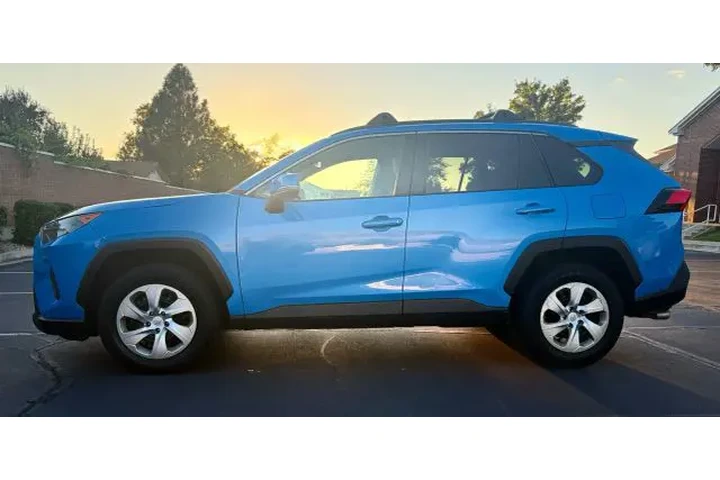 $23999 : 2021 TOYOTA RAV4 image 3