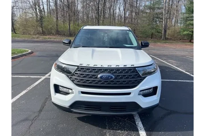 $29150 : Ford Explorer 2022 AWD XLT 4 image 3