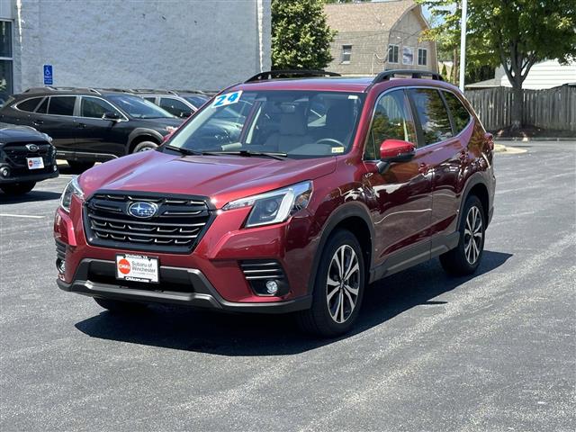 $31393 : PRE-OWNED 2024 SUBARU FORESTE image 5