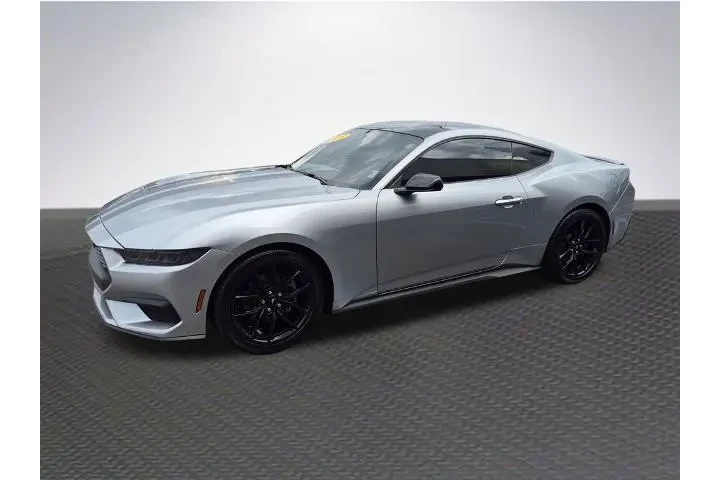 $31988 : Ford Mustang 2025 EcoBoost 2 image 2