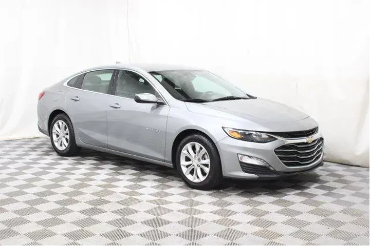 $19988 : Chevrolet Malibu 2023 LT 4dr image 1