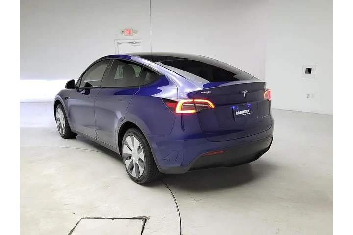 $34998 : Tesla Model Y 2023 AWD Long image 7