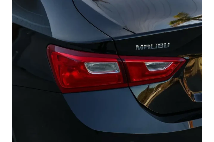 $18418 : Chevrolet Malibu 2024 LT 4dr image 7