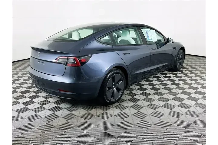 $25900 : Tesla Model 3 2023 4dr Sedan image 7