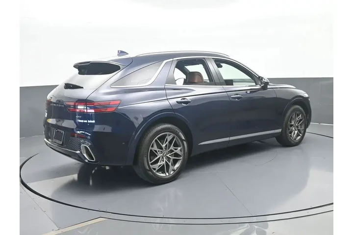 $24985 : Genesis GV70 2022 AWD 2.5T S image 6