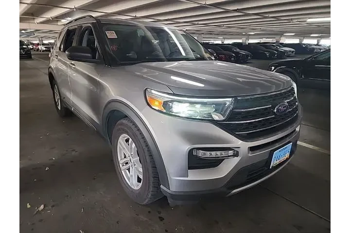 $25997 : Ford Explorer 2024 XLT 4dr S image 1