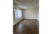 $2495 : Apt Remodelado con Estac thumbnail