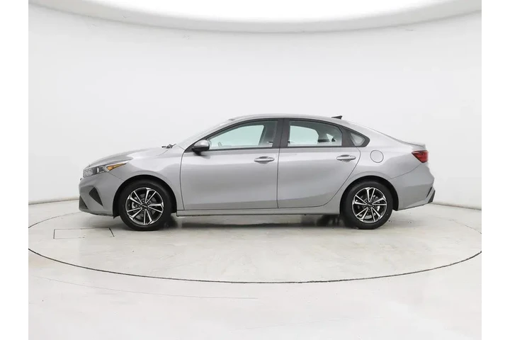 $16998 : Kia Forte 2024 LXS 4dr Sedan image 3