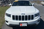 $13500 : PRE-OWNED 2014 JEEP GRAND CHE thumbnail