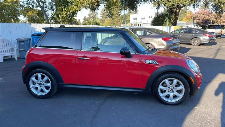 $7244 : 2009 MINI HARDTOP image 6