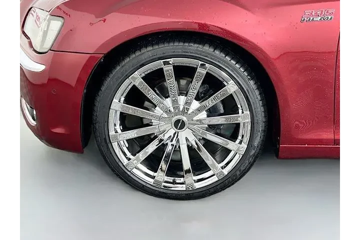 $10975 : Chrysler 300 2013 C 4dr Seda image 10