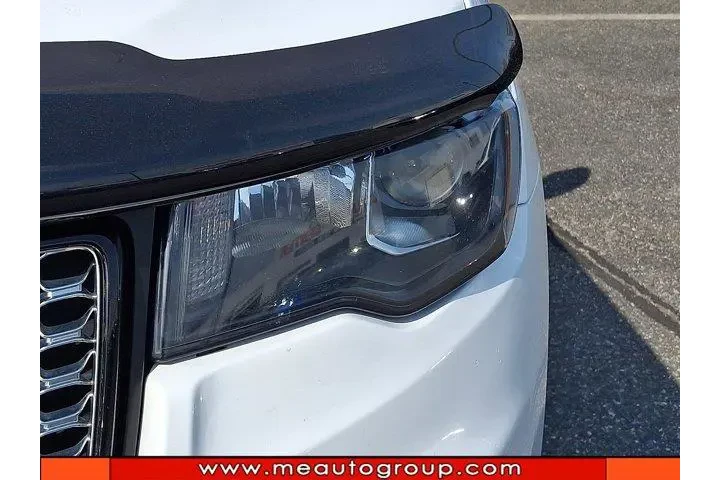 $18742 : Jeep Grand Cherokee 2018 4x4 image 4