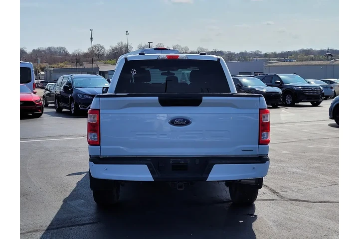 $37695 : Ford F-150 2023 4x4 XLT 4dr image 5