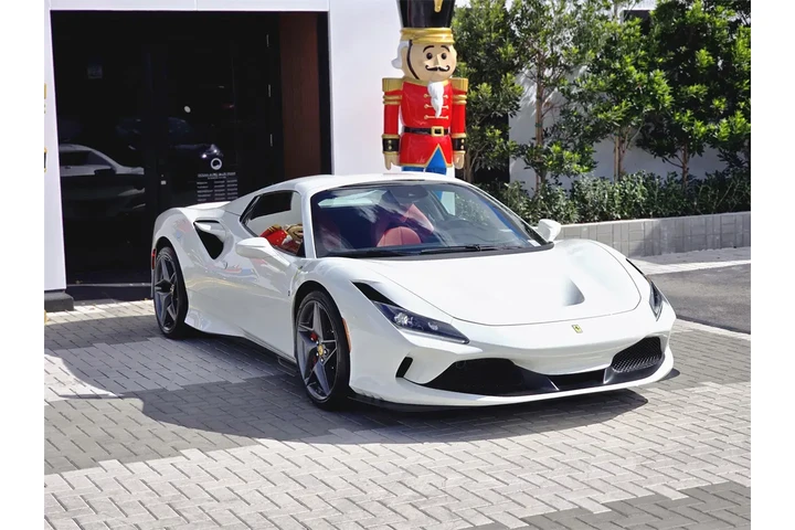 $499995 : Ferrari F8 Spider Base image 4