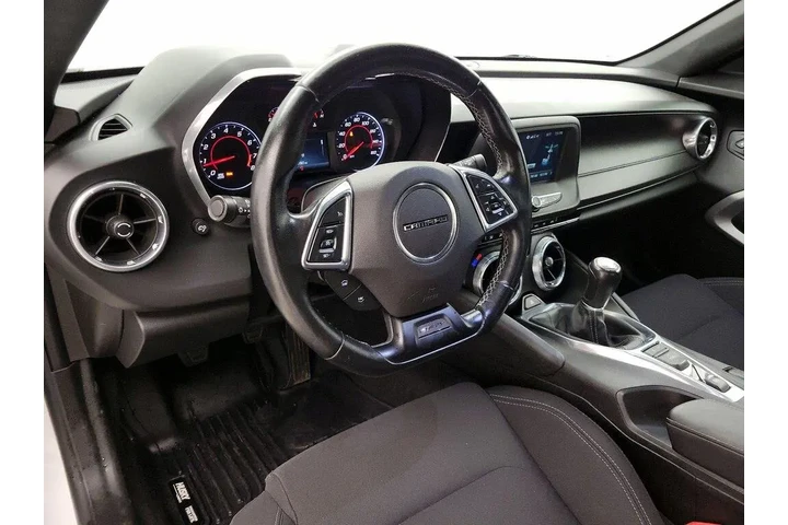 $21998 : Chevrolet Camaro 2017 LT 2dr image 9