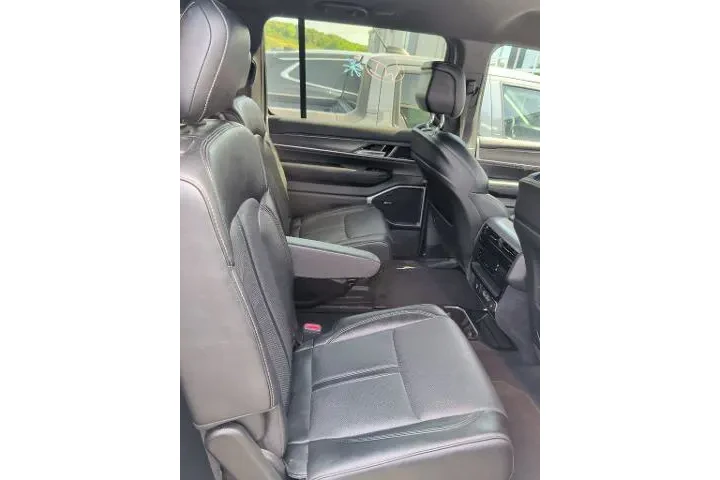 $40000 : Jeep Wagoneer 2024 4x4 Serie image 9