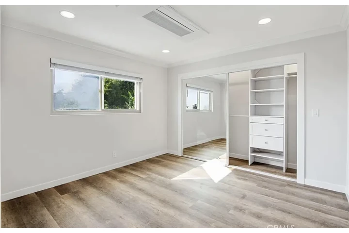 $1200 : Almeria St  San Pedro, CA image 6