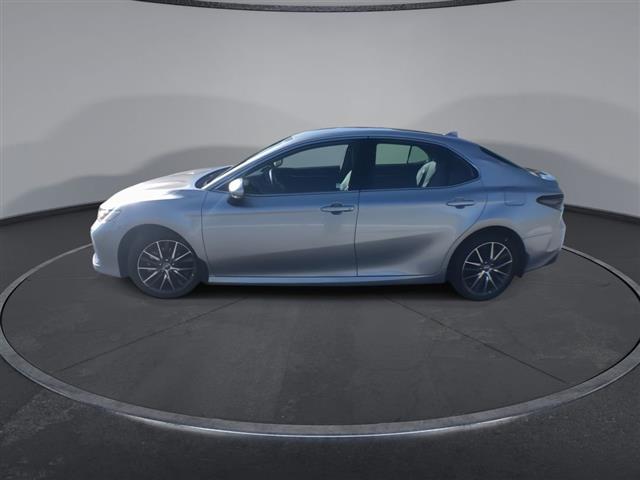 $33000 : PRE-OWNED 2023 TOYOTA CAMRY X image 5