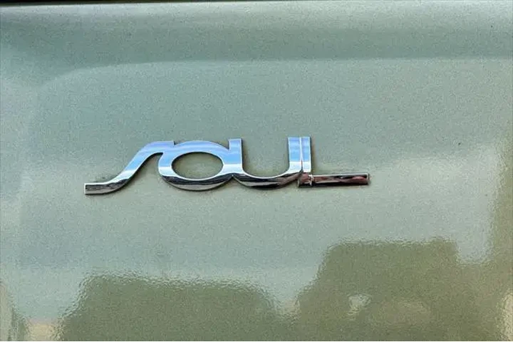 $2750 : Kia Soul 2013 + 4dr Crossove image 7