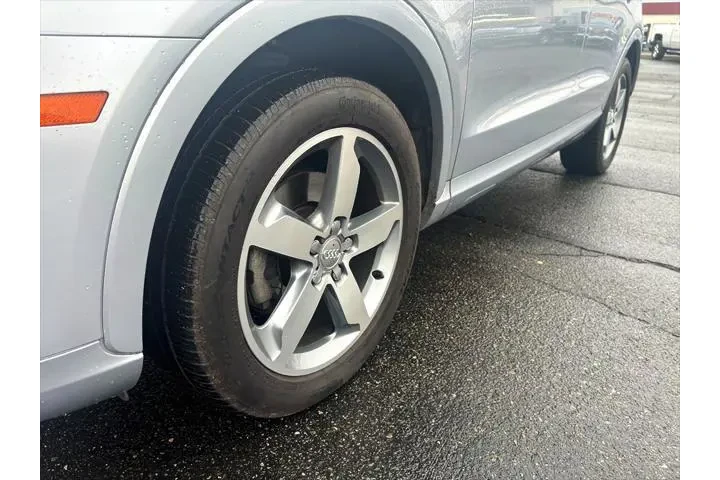 $11999 : Audi Q3 2015 AWD 2.0T quattr image 9