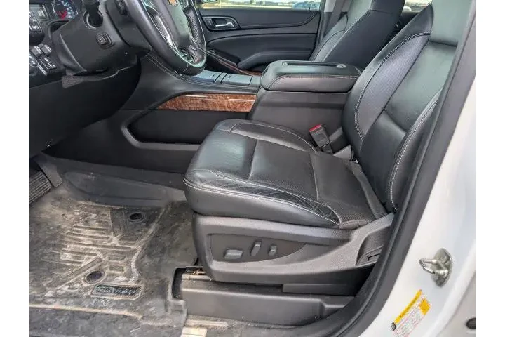 $35000 : Chevrolet Suburban 2019 4x4 image 9