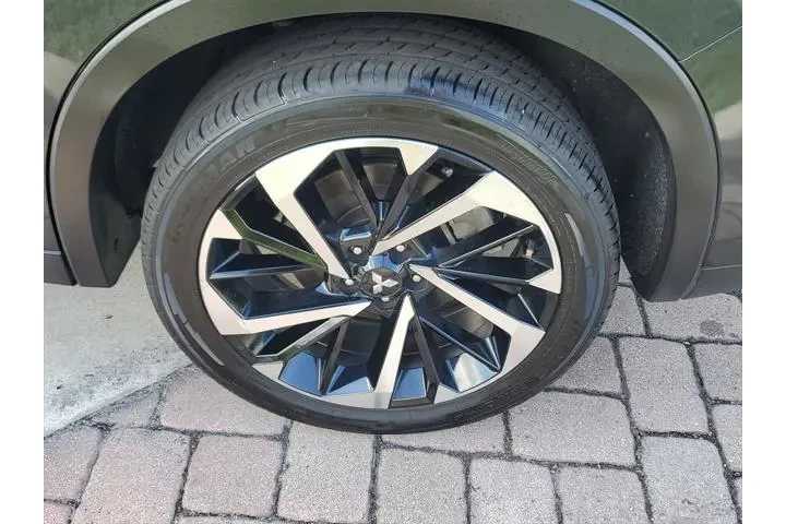 $20999 : Mitsubishi Outlander 2024 SE image 7