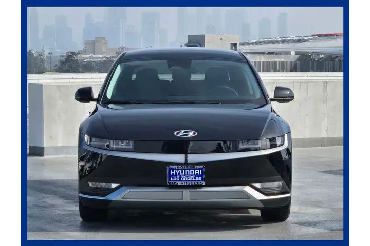 $29944 : Hyundai IONIQ 5 2024 SE 4dr image 3