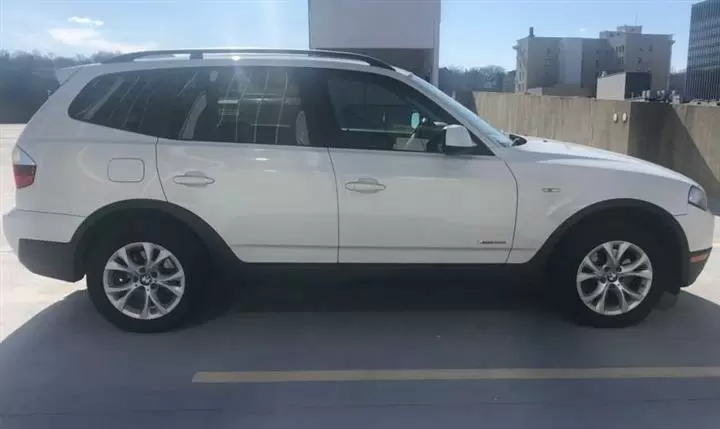 $3500 : 2010 BMW X3 SUV image 2