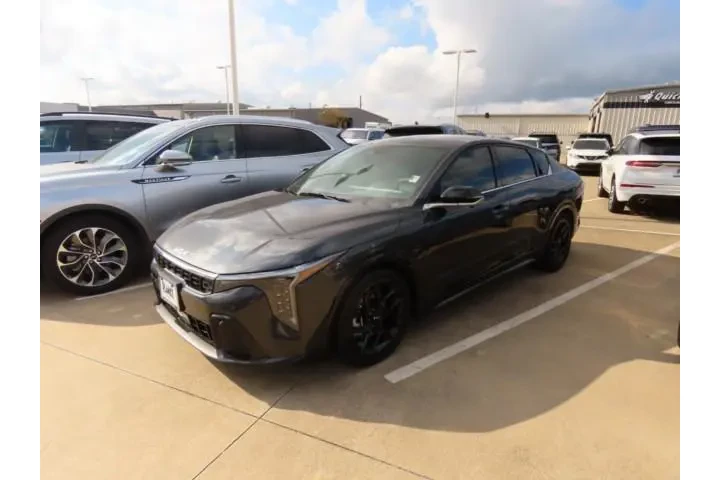 $28911 : Kia K4 2025 GT-Line Turbo 4d image 2