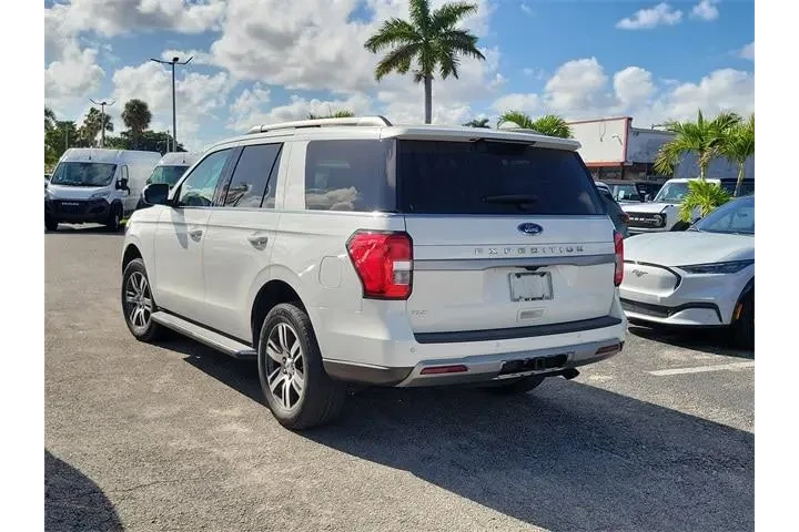 $35991 : Ford Expedition 2022 4x2 XLT image 4