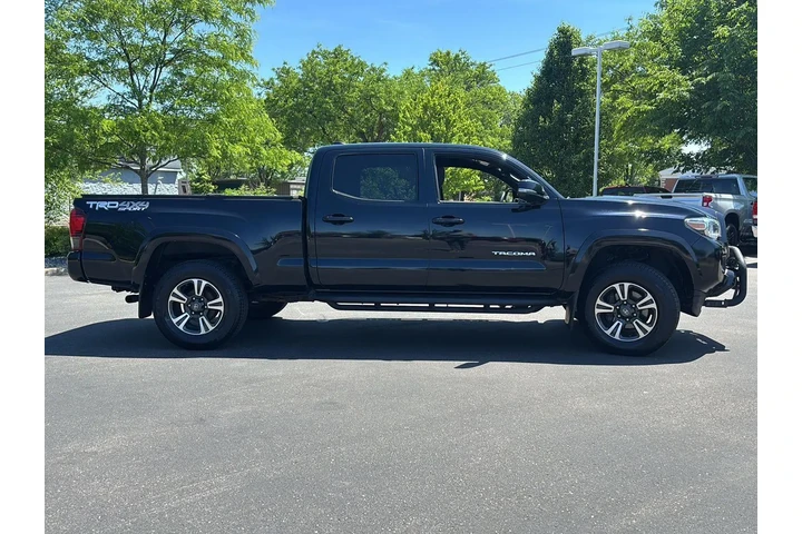 $30299 : Silver Certified 2018 Tacoma image 10
