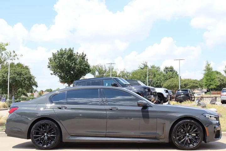 $54998 : 2022 7 Series 750i xDrive image 6