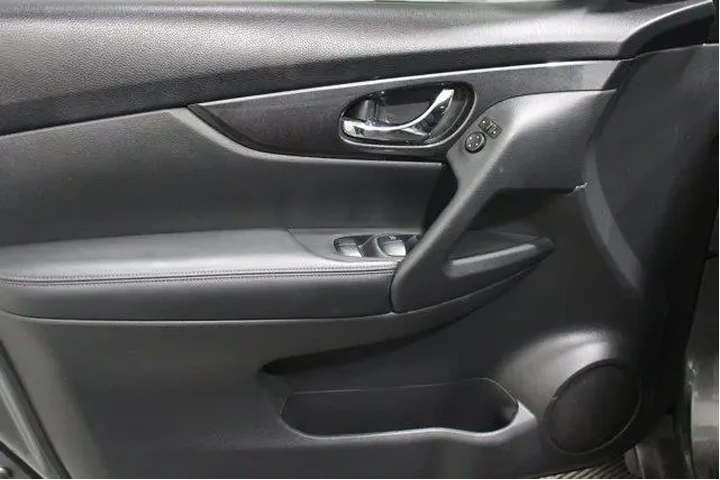 $19987 : Nissan Rogue 2019 AWD S 4dr image 3