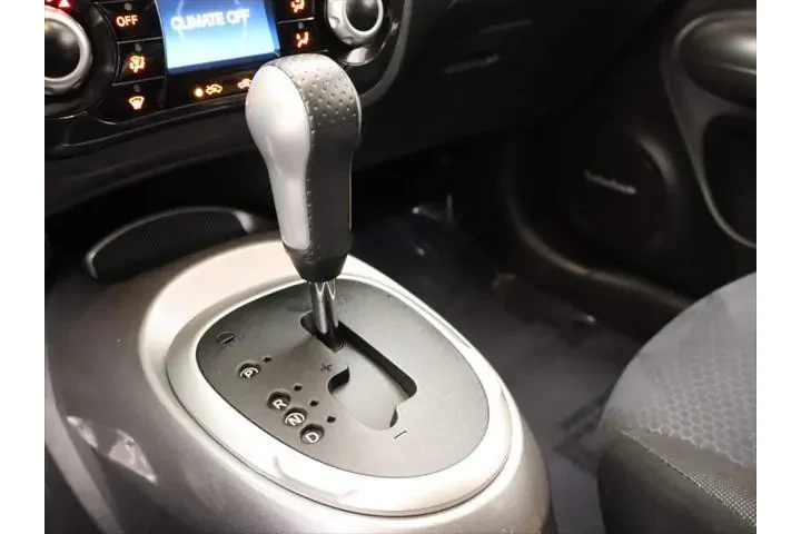 $6080 : Nissan JUKE 2014 SV 4dr Cros image 9