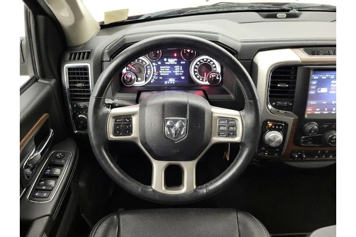 $24998 : Ram 1500 2018 4x4 Laramie 4d image 10