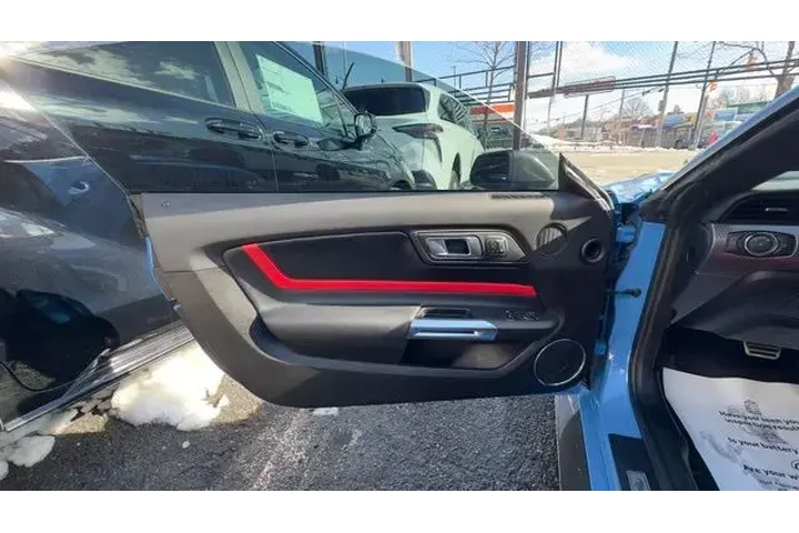 $27999 : Ford Mustang 2022 EcoBoost P image 10