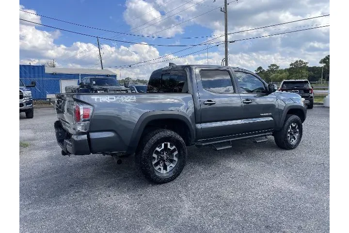 $38392 : Toyota Tacoma 2023 4x4 SR V6 image 2