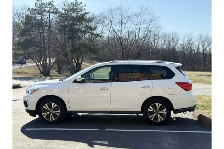 $6999 : 2018 Pathfinder SL image 6
