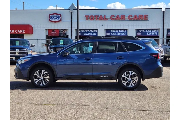 $18995 : 2022 Outback Limited image 3