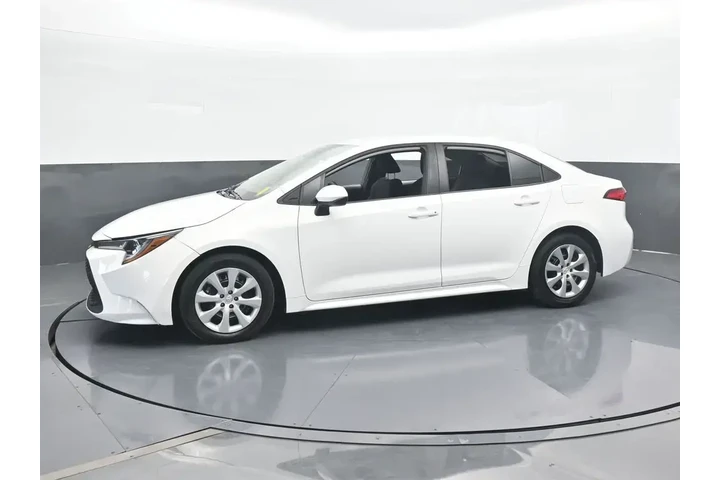 $14471 : Toyota Corolla 2022 LE 4dr S image 2