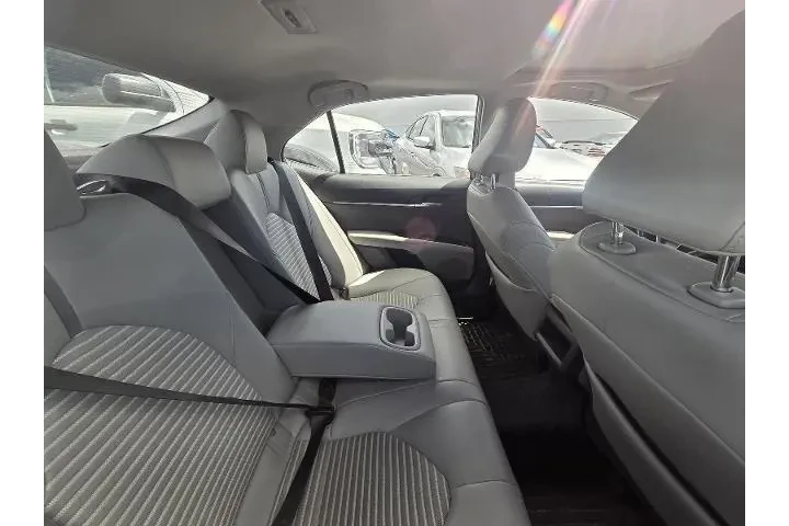 $18950 : Toyota Camry Hybrid 2018 SE image 10