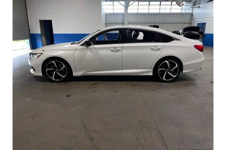 $25440 : Honda Accord 2021 Sport 4dr image 6
